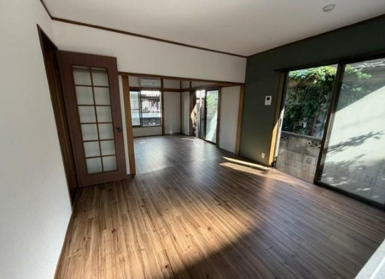 馬込町貸家の居間・リビング