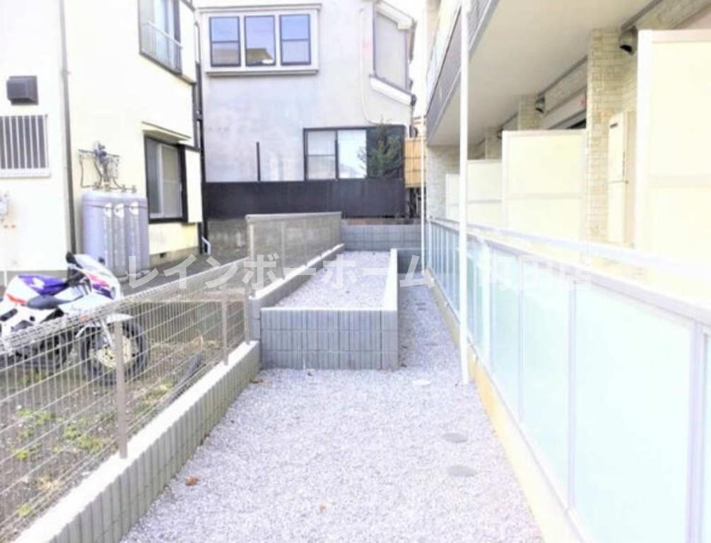 リブリ・横濱青葉台※初期費用分割あと払いサービス利用可能物件の駐車場