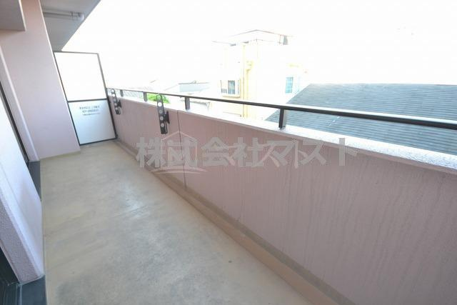 リアライズ花園町のバルコニー