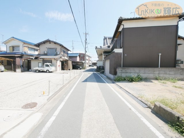 加古川市加古川町大野　土地の前面道路含む現地写真