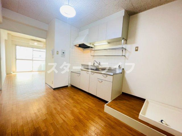 大阪市淀川区木川東３丁目の賃貸マンションの居間・リビング