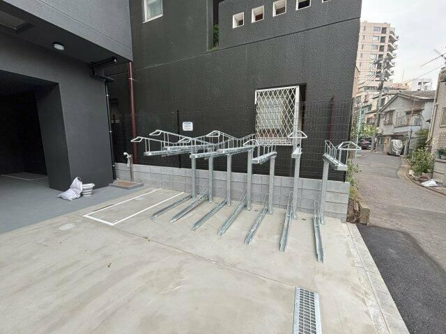 ＧＥＮＯＶＩＡ文京千駄木の駐車場