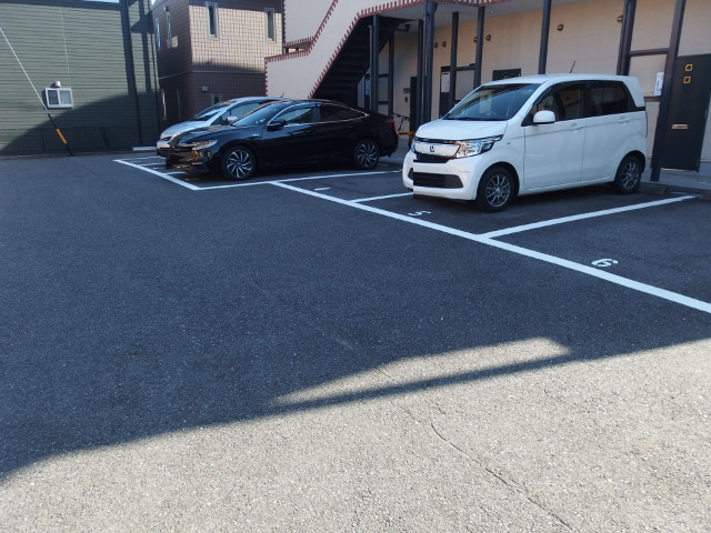 コーポ桜井Ａの駐車場