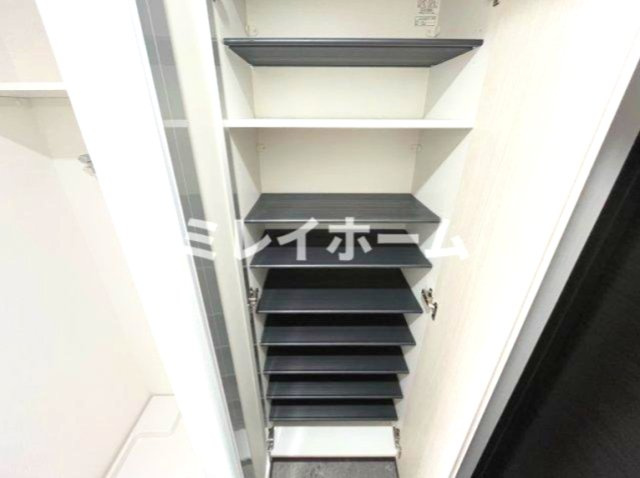 ココキューブ大森本町の玄関