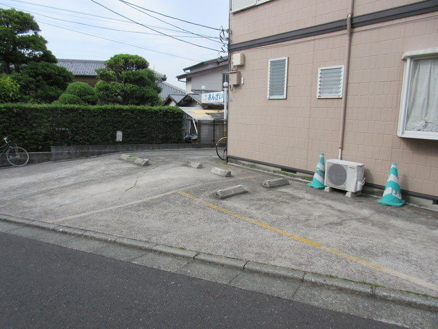 【駐車場】