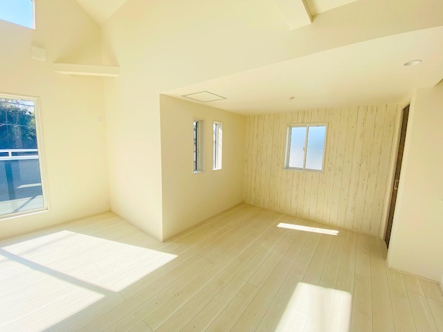 ◎茅ヶ崎市高田3丁目　新築戸建の居間・リビング|同施工例