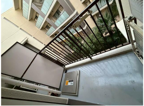 杉並区天沼３丁目の賃貸マンションのバルコニー