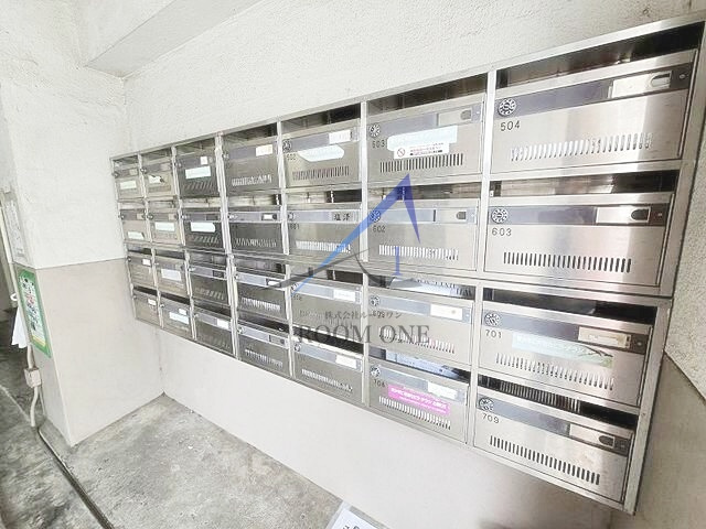 自由ヶ丘フラワーマンションのその他共用部分|集合ポストです。