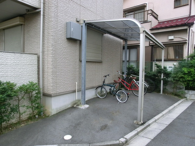 ＰＡＬＥＲＭＯ　ＡＮＮＥＸのその他共用部分|屋根付き駐輪場です