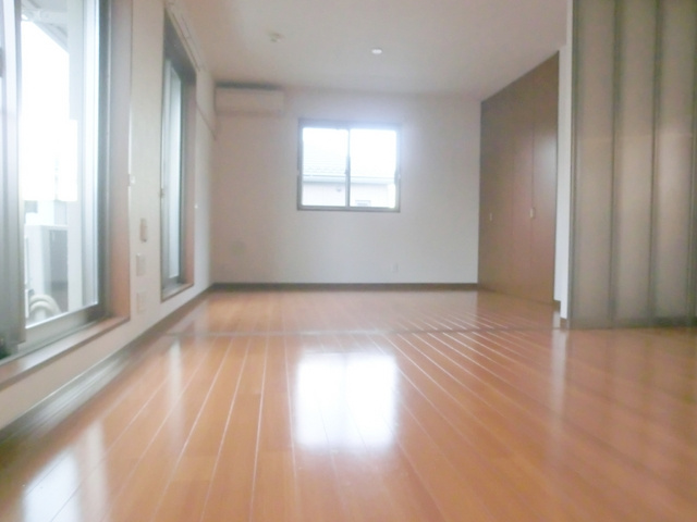 ＰＡＬＥＲＭＯ　ＡＮＮＥＸの寝室|広いお部屋です