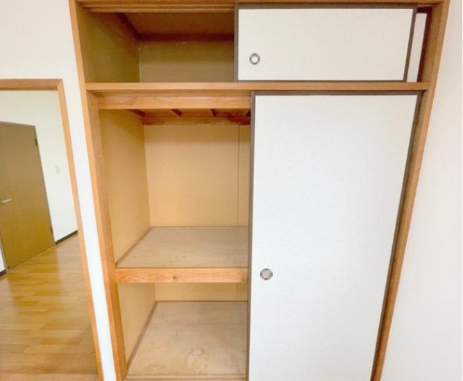 フォーシーズンの収納|※別部屋参考写真