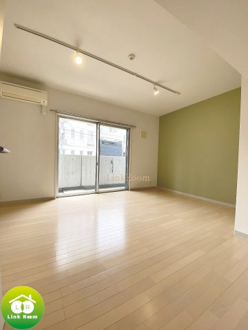 J・S深川高ばしビルの居間・リビング