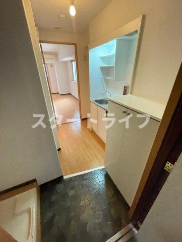 大阪市東淀川区東中島１丁目の賃貸マンションの玄関