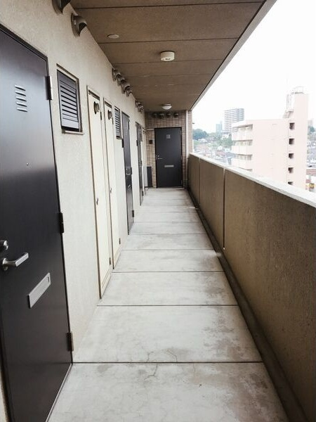 クオリア若宮町のロビー