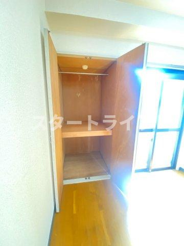 大阪市東淀川区淡路１丁目の賃貸マンションの収納