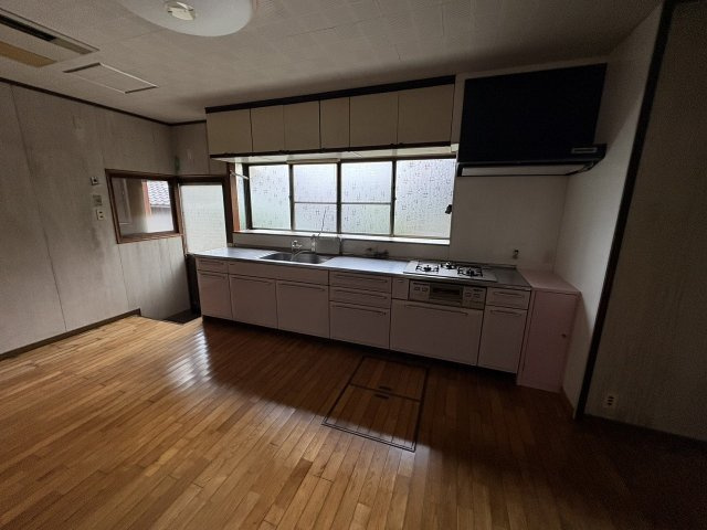 榎津貸家の居間・リビング
