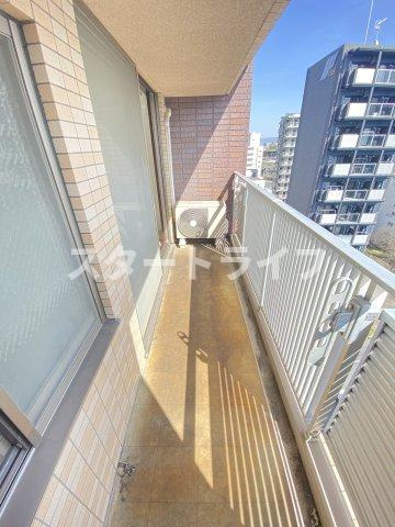 大阪市東淀川区東中島２丁目の賃貸マンションのバルコニー