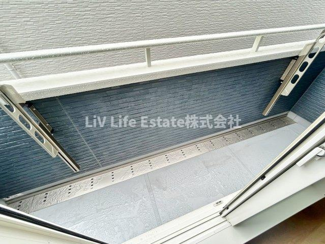 西原町5丁目貸家　A棟 のバルコニー
