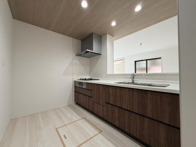 グラファーレ　岡崎市細川町2期のキッチン|上等な設備を備えたキッチン空間。上品な暮らしに寄り添う、格別なこだわりの詰まった空間です。		
