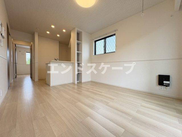 テラスＭ３　Ⅰの居間・リビング|高崎、前橋のお部屋探しはエンドスケープまで！お客様の理想お聞かせ下さい♪