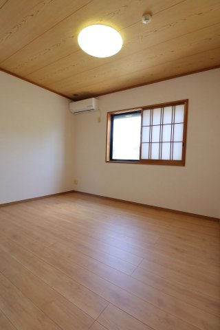 花畑中垣貸家の内装