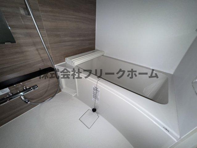 三鷹市井の頭１丁目のアパートの浴室