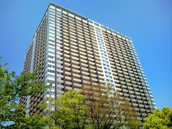【外観】 | Brillia Mare有明　ブリリアマーレ有明 | お台場や豊洲にほど近い江東区有明１丁目に建つ33階建て1085戸のマンションです。