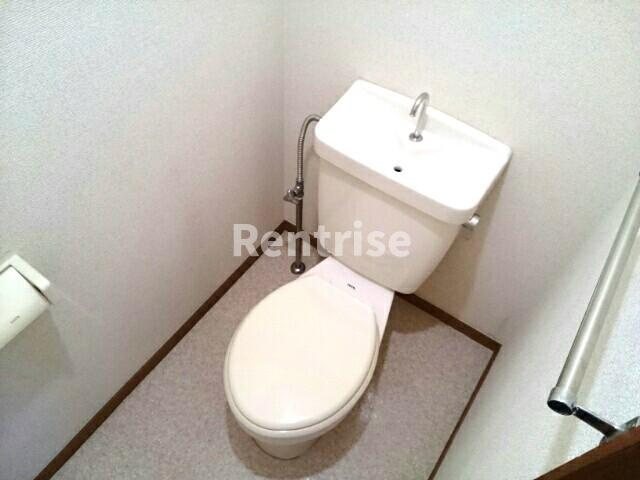 岩倉市八剱町池田のアパートのトイレ