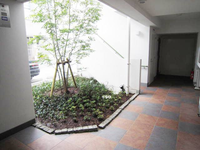 CRYSTA荒牧の庭|お庭でゆったりと過ごせます