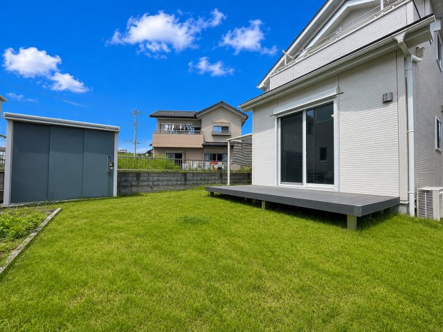 ひたちなか市稲田１丁目　中古戸建の庭|※画像の一部はAIを用いて加工・編集しています。実際の状況と異なる場合がありますので、ご了承下さい。