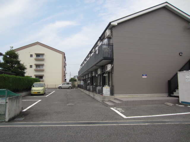 【駐車場】