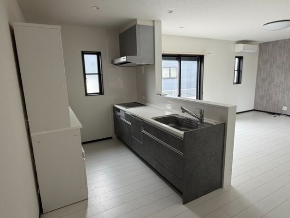 曽於市末吉町諏訪方の中古一戸建のキッチン