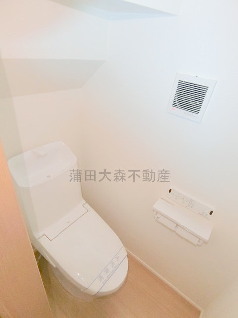 山王3丁目戸建のトイレ|2か所ある温水洗浄便座付きのトイレ