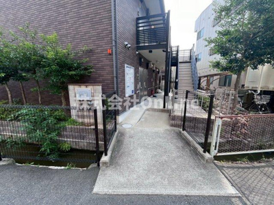 【エントランス】 | レオネクストアライズ