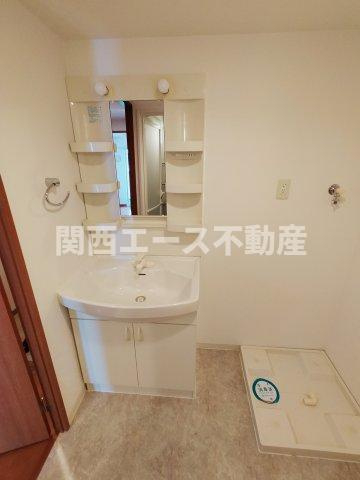  | グランシス高井田