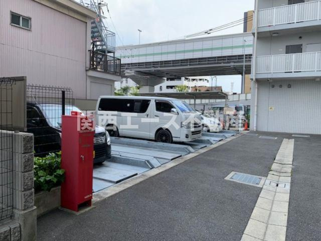 【駐車場】 | グランシス高井田