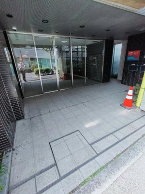 【エントランス】 | グランシス高井田