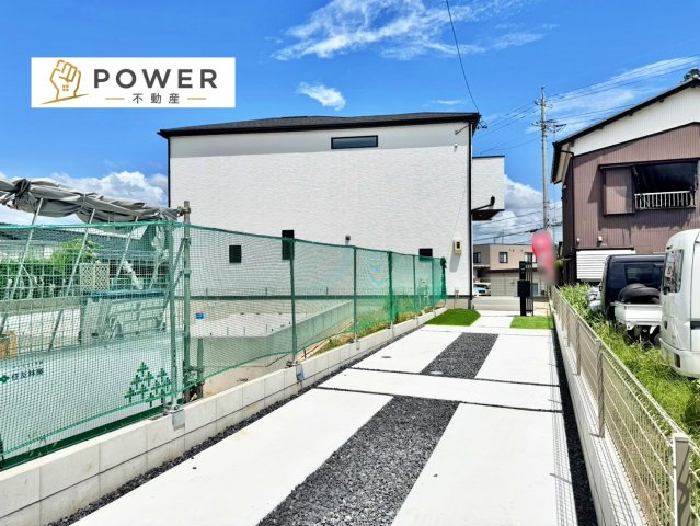 グラファーレ　岡崎市大西4棟の外観|落ち着いた色合いと上品な質感の外観は、家族の成長とともに永く愛せるデザインを実現しています。									
									
