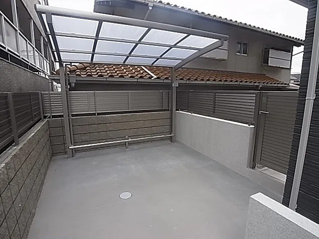 グレイスコート神戸住吉の駐車場