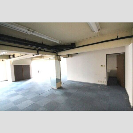  | メゾンサーブル【　1階路面店　】