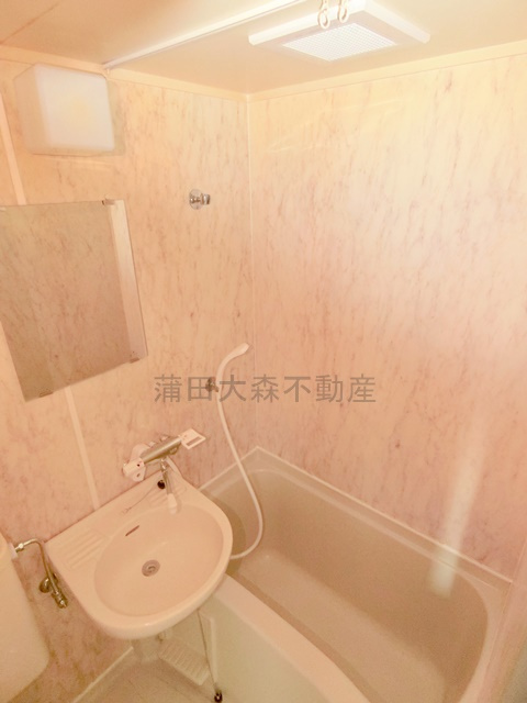 グランドステータス西糀谷の浴室|お風呂
