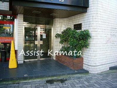 旭ビル２１のエントランス