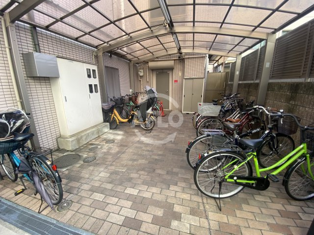 ラフィーネ今里のその他共用部分|クローバー・レジデンス玉造　自転車置き場