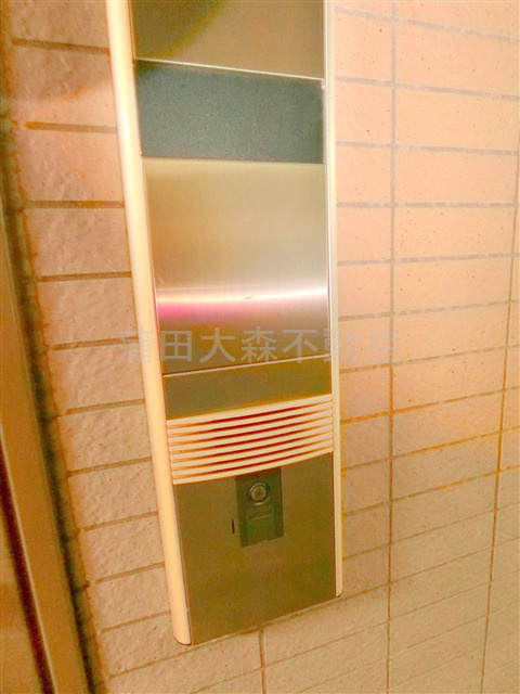クロスレジデンス蒲田の玄関