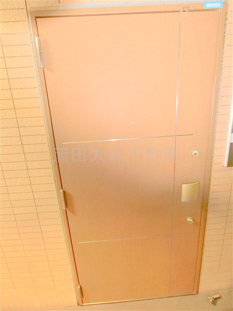 クロスレジデンス蒲田の玄関
