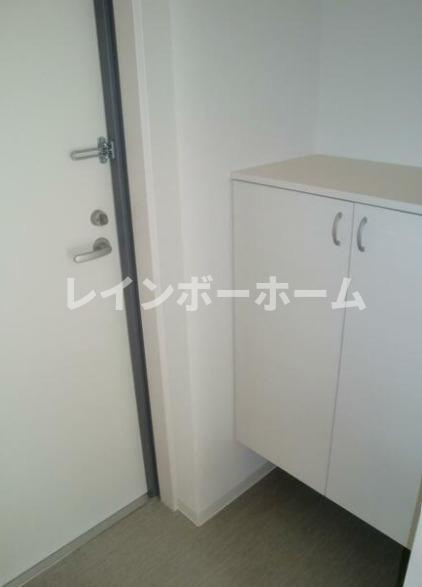 ルネス　アスカの玄関