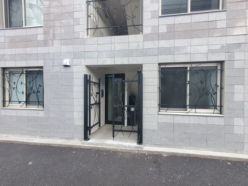 REMU千川のエントランス