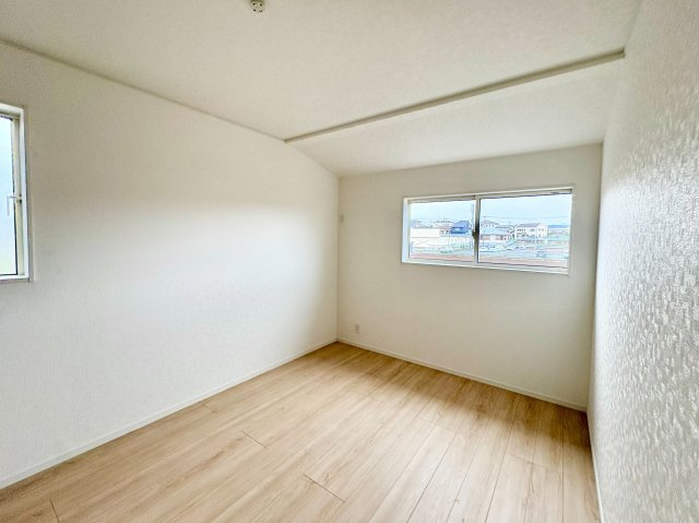 《仲介手数料半額》川越市新宿町第8　全5棟　2号棟の洋室|洋室6帖