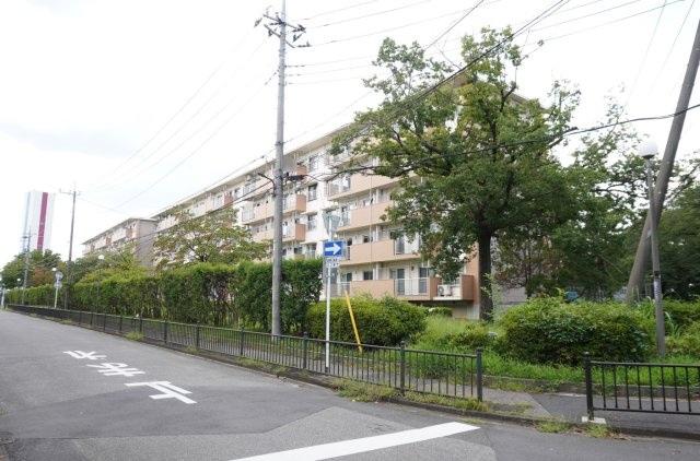 新栄町団地3街区16号棟