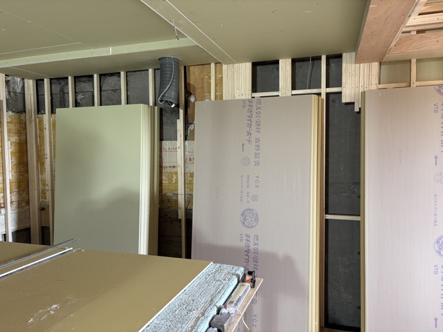 【キッチン】 | キャッスル共進マンション | キッチン部分　※工事中　～即日のご見学可能～　お問合せはお気軽にどうぞ。